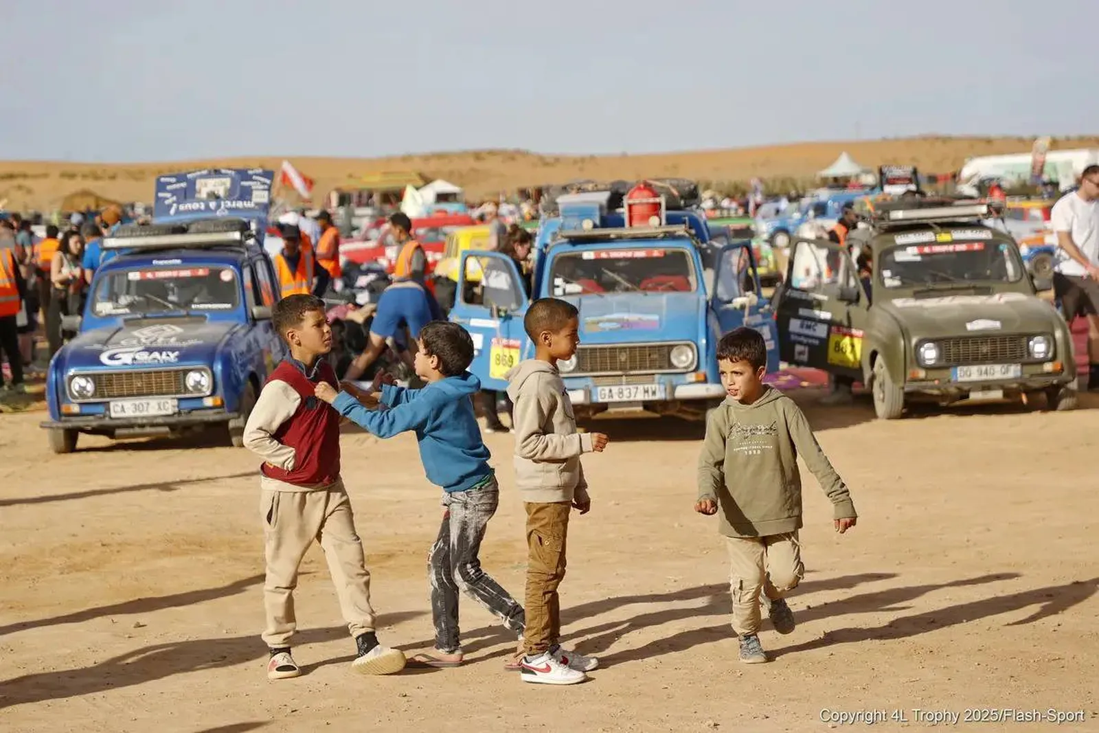 4l-trophy-maroc-enfants